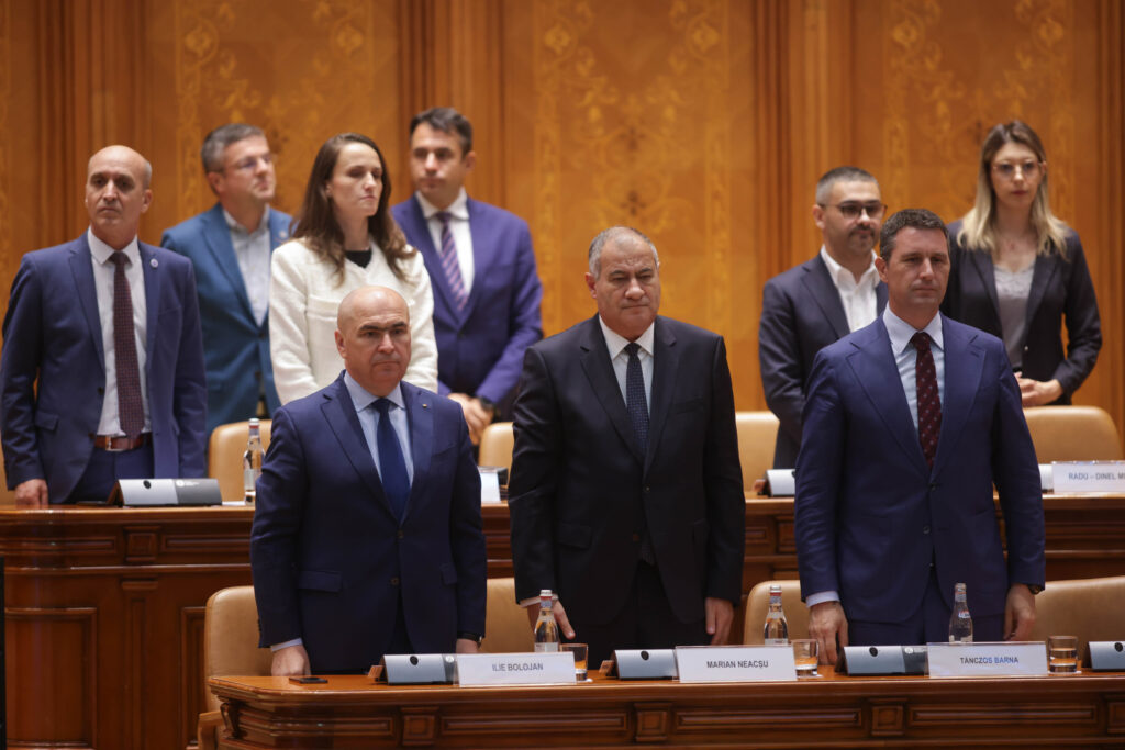 dezbatere motiuni Parlament AUR