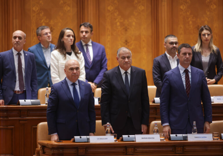 Coaliția discută reducerea numărului de parlamentari: Dar nu la 300, ci doar la 419. De ce?