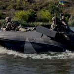 Ucraina prezintă Barracuda, barca fără pilot pentru misiuni extreme (Video)