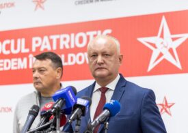Noapte tensionată la Chișinău: Dodon face protest și acuză fraude (Video)