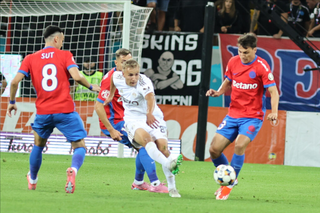 Presa din Serbia face o analiză dură celor de la FCSB: „La echipă s-a instaurat haosul”