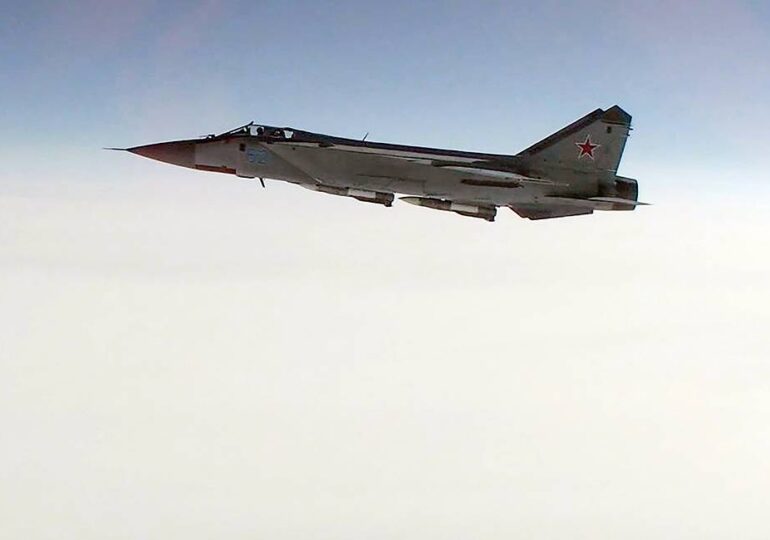 Prima reacție din Rusia, după ce trei avioane MiG-31 au fost interceptate în spațiul aerian al Estoniei