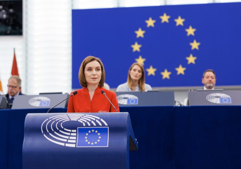 Maia Sandu a prezentat în PE un manual de practici ruse în războiul hibrid și metodele de contracarare: „Moldova poate fi un laborator. Dar ținta finală e Europa” (Video)