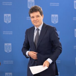 Nicușor Dan, România