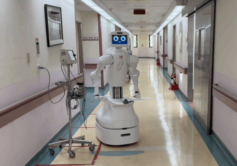 Robotul cu AI care ar putea ajuta la rezolvarea unei probleme majore a spitalelor din întreaga lume