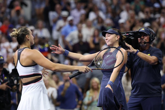 Aryna Sabalenka își apără trofeul la US Open, după o finală superbă cu Anisimova