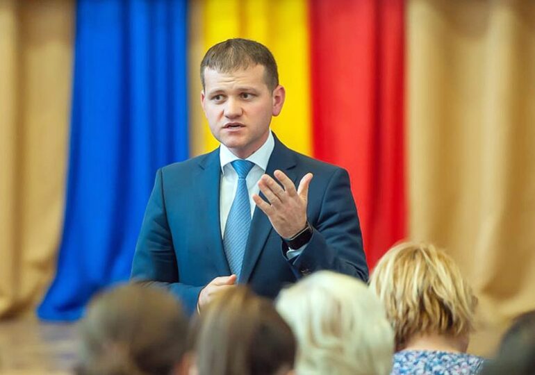 Valeriu Munteanu, deputat AUR, reacționează la un articol Spotmedia, spunând că nu l-a cunoscut pe spionul Bălan. O astfel de informație nu apare în text