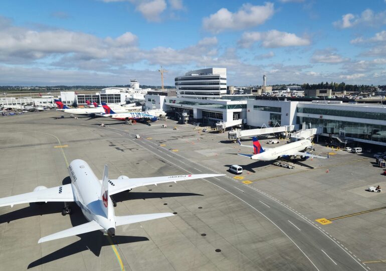 Incident grav pe aeroportul din Nisa: Două avioane au fost aproape să se ciocnească