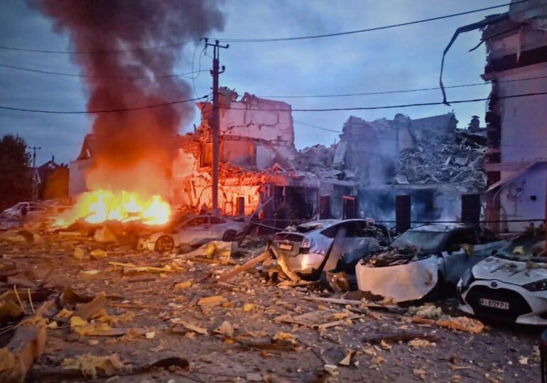 <span style="color:#990000;">Ziua 1313</span> Noapte de foc la Kiev, Polonia ridică avioane de luptă (Video) Zelenski: Moscova continuă să ucidă. Rusia anunță noi discuții cu SUA... în curând