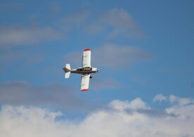 Pilotul avionului prăbușit la Iași e în stare gravă, i-au fost amputate picioarele