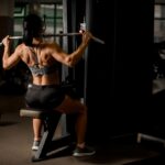 Exerciții esențiale pentru spate: cele mai eficiente aparate pentru fiecare zonă