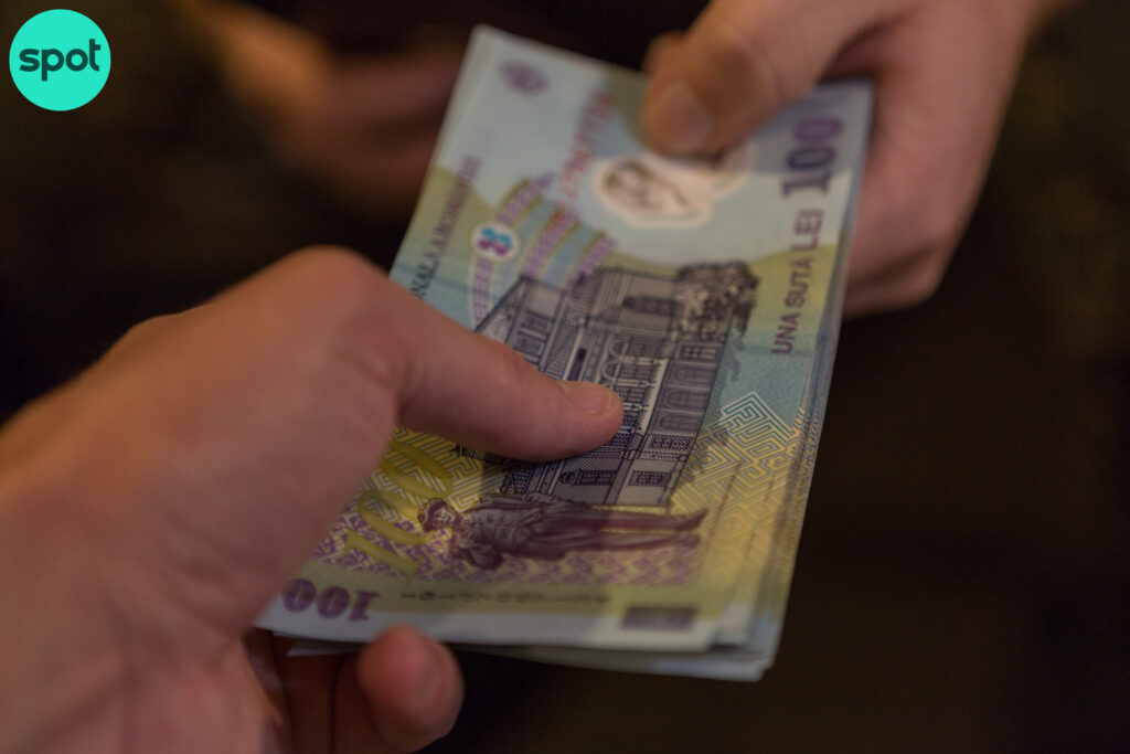 Cât plătim, lunar, pentru salariile celor 4.300 de angajați din primăriile Bucureștiului
