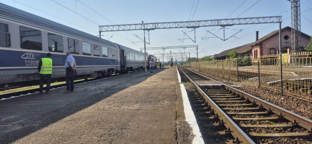 Pro Infrastructură: Banii din SAFE nu ar trebui să meargă doar la autostrăzi. Tehnica militară vine cu trenul