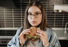 Europa caută răspunsuri la epidemia de copii obezi