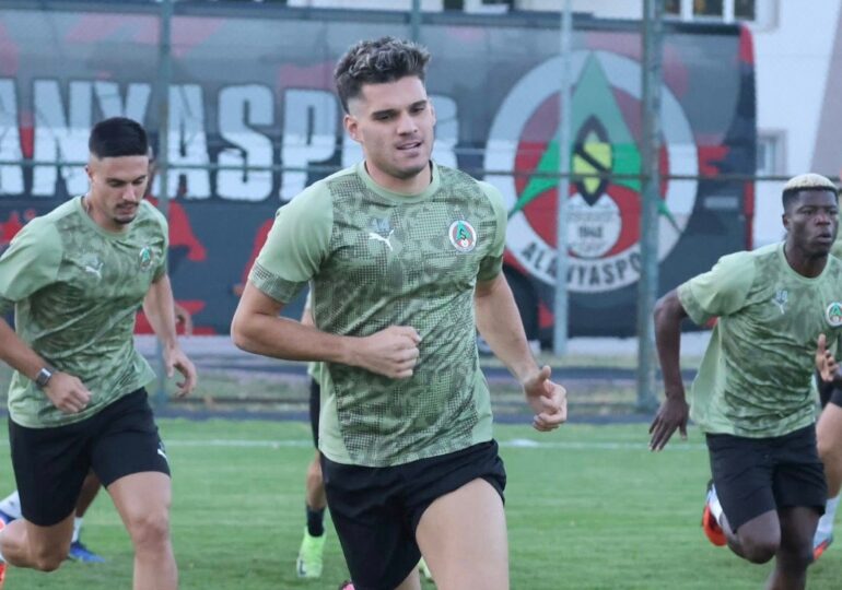 Nota primită de Ianis Hagi la debutul în Turcia: Fiul "Regelui" a rămas corigent