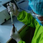 Persoanele fără venit care donează celule stem primesc asigurare medicală fără plată pe 10 ani