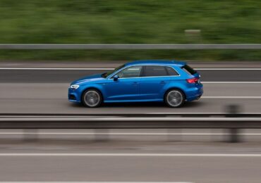 Românii ar putea scăpa de impozitul auto pentru o mașină. Proiect depus în Parlament