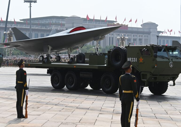 China își arată mușchii: Parada militară demonstrează ambiția lui Xi de a rescrie ordinea mondială. Are, totuși, o mare vulnerabilitate