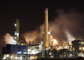 Planeta în derivă: țările din întreaga lume își cresc dependența de petrol, gaze și cărbune. Ce face România