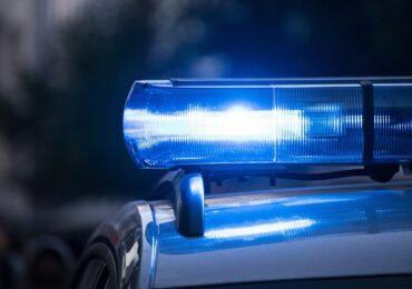 Descoperire macabră în cartierul Pantelimon. Oamenii au fost alertați de un miros înțepător provenit dintr-o dubă