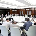 Primarii discută și la 3 noaptea despre reducerea posturilor. Bolojan: Să-și respecte alegătorii