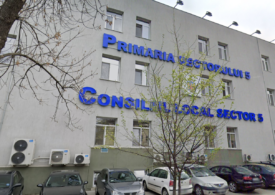 <span style="color:#990000;">Exclusiv</span> Cea mai săracă primărie din București a dat peste 51.000 de euro pe „servicii de parfumare”, ca în cluburile de lux ale lui Țiriac și Dinu Pescariu