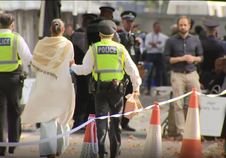 Poliția britanică a reținut peste 400 de manifestanți la un marș pro-Palestina (Video)