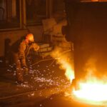 Prețurile la energie și importurile ieftine opresc producția combinatului ArcelorMittal Hunedoara. Sute de angajați, trimiși în șomaj tehnic