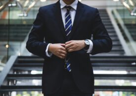 Sacoul masculin: între eleganță clasică și versatilitate modernă