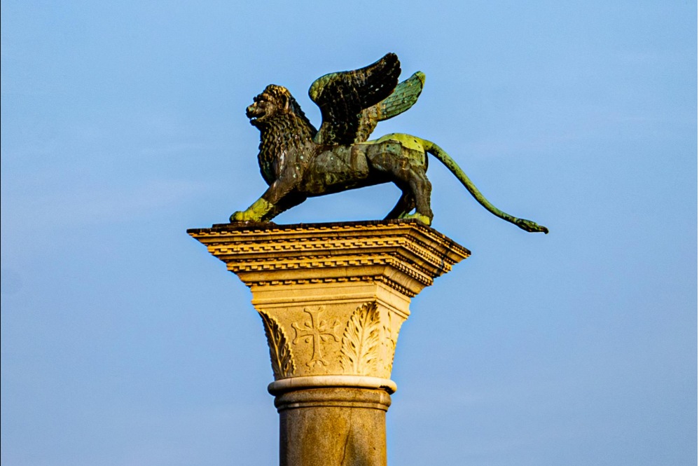 Statuia emblematică a leului înaripat din Veneția e, de fapt, ”Made in China”