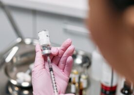 Vaccinul împotriva zonei zoster poate reduce riscul de infarct și AVC
