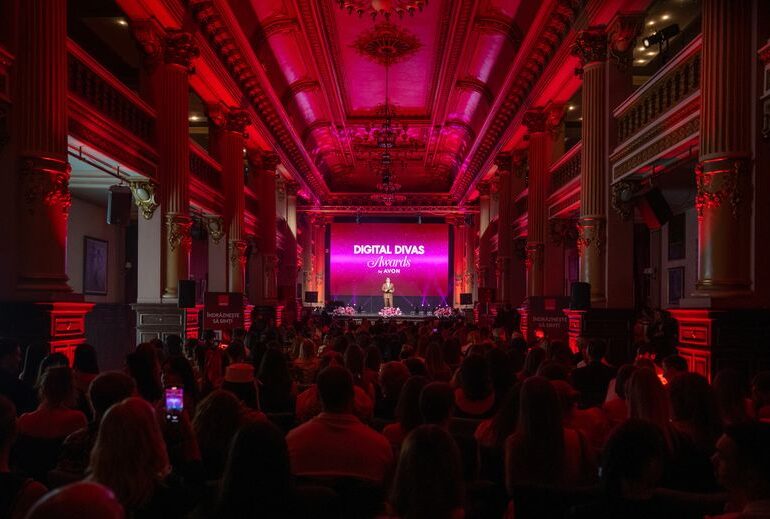 Descoperă câștigătorii Digital Divas Awards 2025