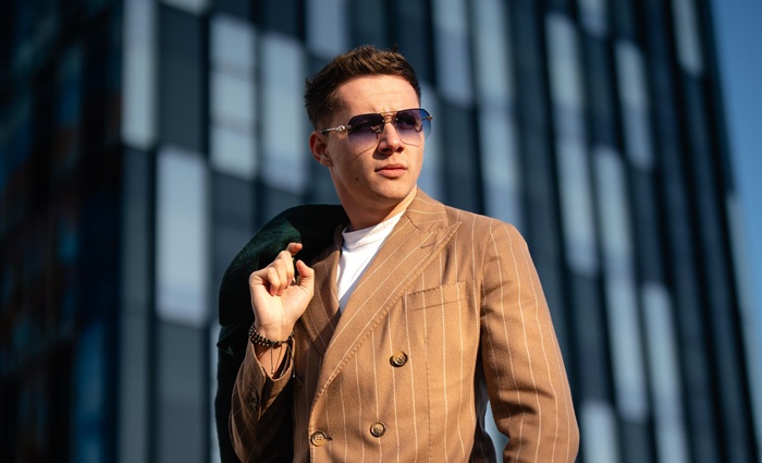 Andrei Trandafir - Povestea fabuloasă a tânărului care a transformat TikTok-ul într-o fabrică de milioane (P)