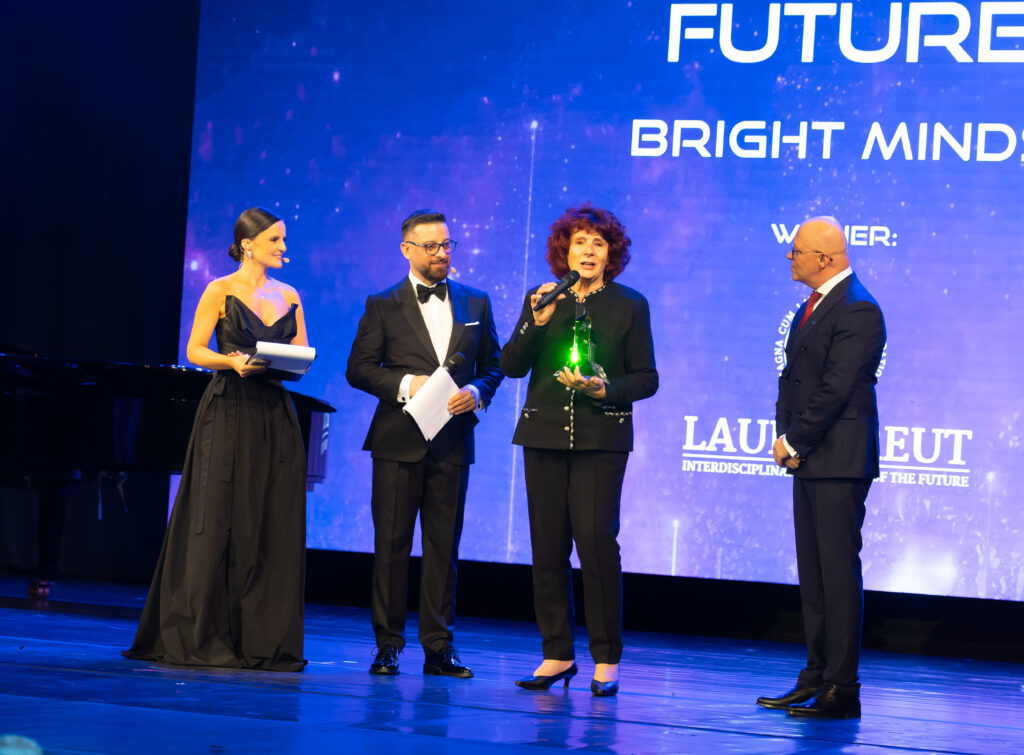 Complexul Educațional Laude-Reut, distins cu premiul Bright Minds Award la Gala RO 3.0 – Winners for the Future 2025