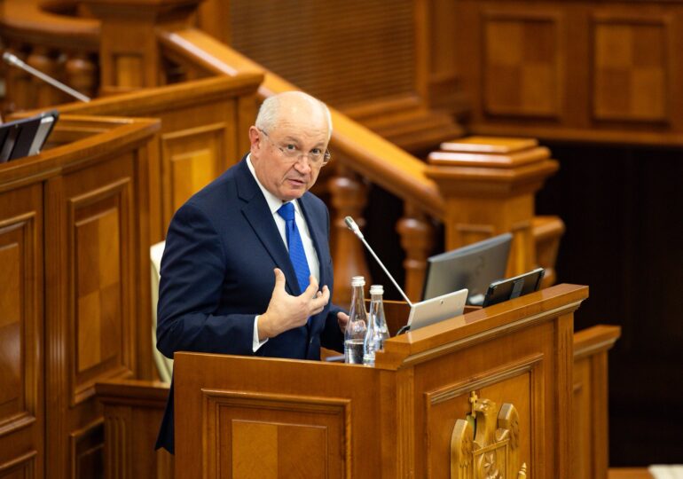 Noul guvern al Republicii Moldova a primit votul de încredere în Parlament. Cine face parte din Cabinetul Munteanu