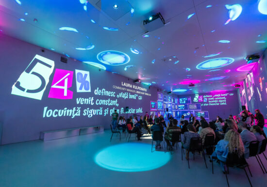 Studiu BCR despre tinerii din ziua de azi-Încrezători în sine, dar vulnerabili în social media - 3 din 4 tineri afișează fericire falsă online, iar 64% își găsesc încrederea în comunitate