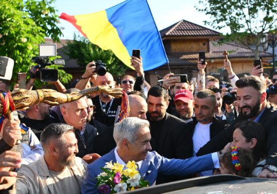 De ce e important să aflăm cine l-a inventat și de unde vine Călin Georgescu - <span style="color:#990000;">Analiză video</span>