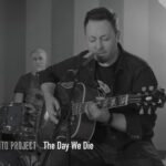 10 ani de la Colectiv. Solistul trupei Goodbye to Gravity lansează un proiect muzical caritabil (Video)