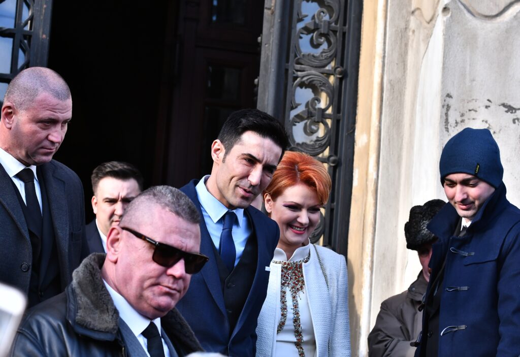 ClaudiuMandaOlgutaVasilescu:MFHepta