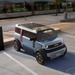Dacia Hipster, pe străzile Parisului. Francezii au fost cuceriți: ”Cool și futurist, îmi place la nebunie!”