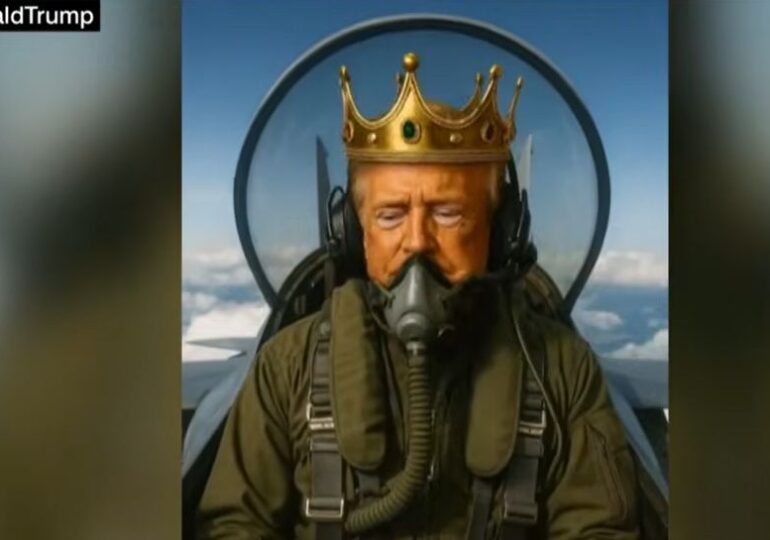 Trump le răspunde protestatarilor „No Kings” cu videoclipuri sarcastice generate de AI (Video)