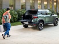 Guvernul a făcut public contractul celor 17 Dustere: Cât costă, ce servicii sunt incluse și ce alte clauze are