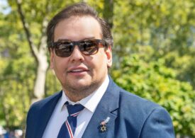Donald Trump l-a eliberat din închisoare pe George Santos, fost congresman condamnat pentru fraudă