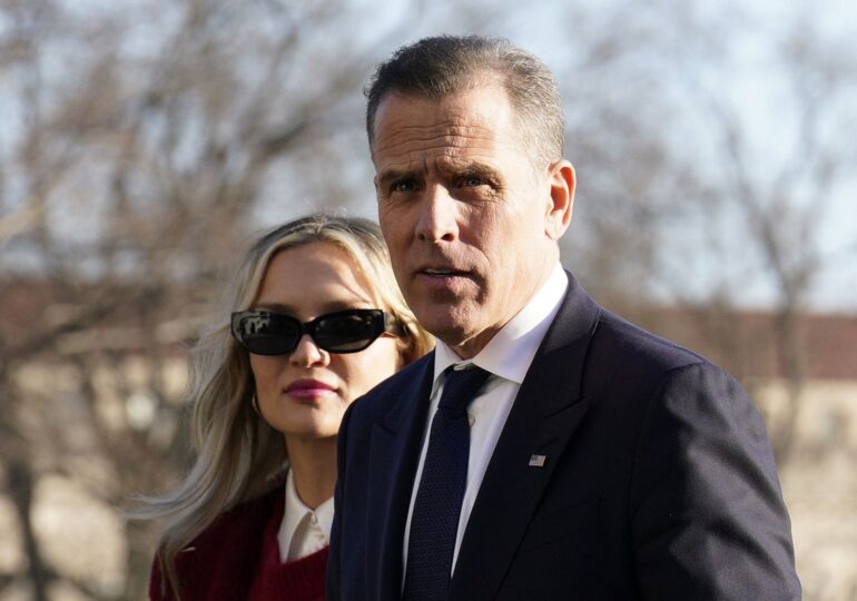 New York Times: Hunter Biden a negociat vânzarea unui teren din jurul ambasadei SUA în România