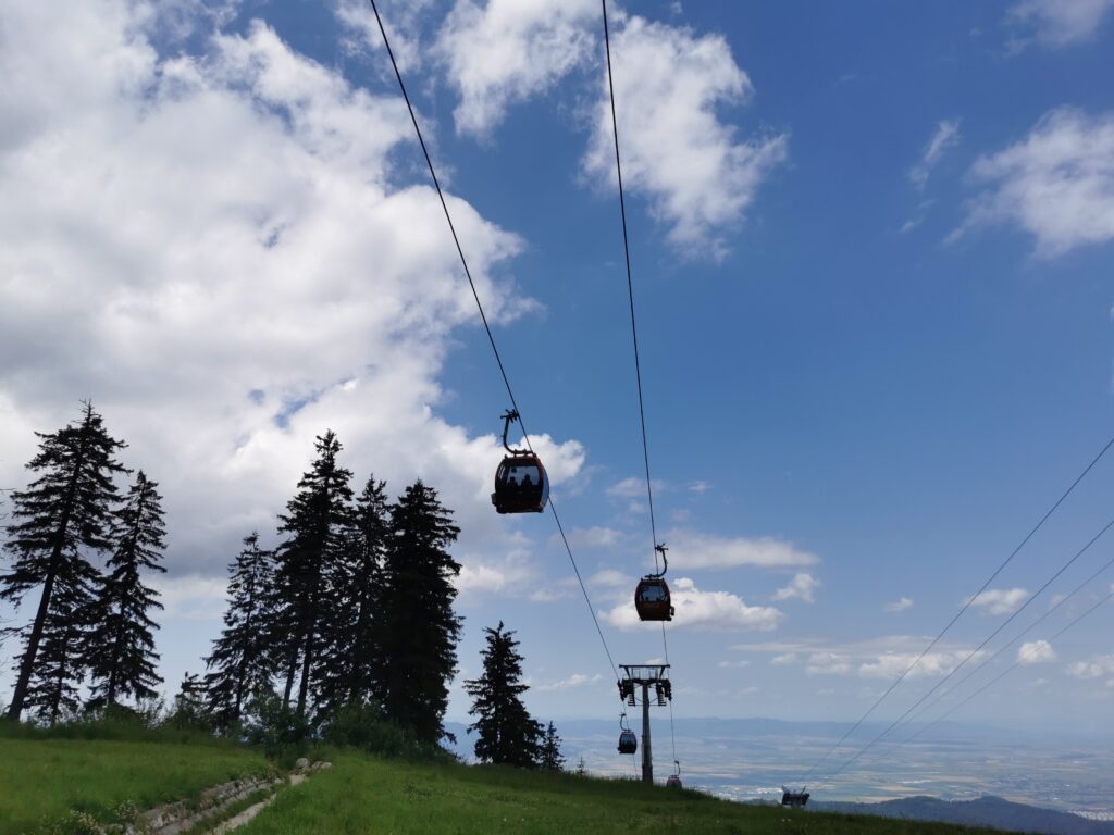 Turismul intern, mai mult decât o vacanță: De ce contribuie turismul la PIB cu doar 2,5%, mult sub potențial. Cum stau alte țări și ce ne ține înapoi