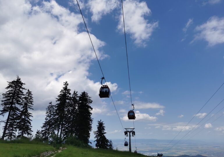 Turismul intern, mai mult decât o vacanță: De ce contribuie turismul la PIB cu doar 2,5%, mult sub potențial. Cum stau alte țări și ce ne ține înapoi