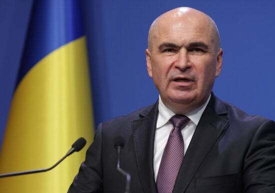 Bolojan anunță că mai multe companii de stat vor fi lichidate. Printre ele se află și CFR Marfă