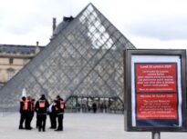 Directoarea Muzeului Luvru demisionează la patru luni de la „jaful secolului” de 88 de milioane de euro