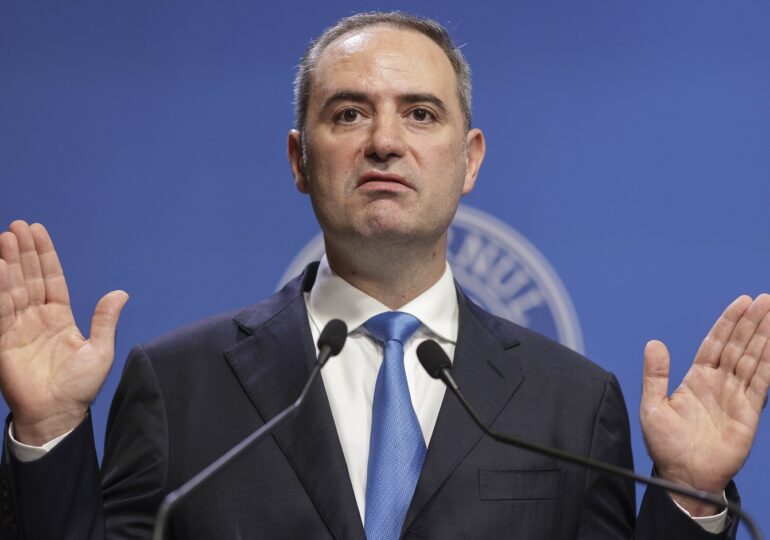Ministrul Finanțelor: Nu avem în plan o creștere a TVA pentru 2026, pentru HoReCa se face o analiză. Precizări despre alte creșteri de taxe și reforma administrației