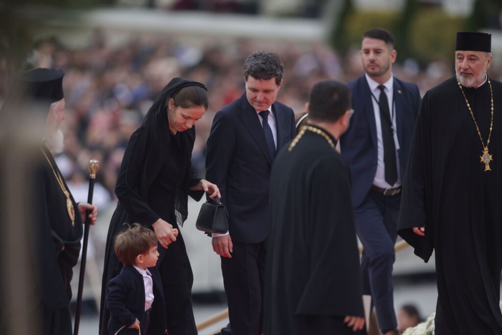 Nicușor Dan copii Catedrală